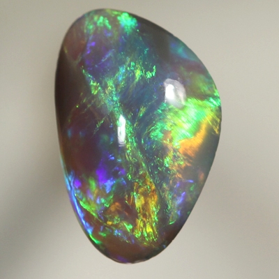 SOLID BLACK OPAL Bright and strong multicoloured fire
